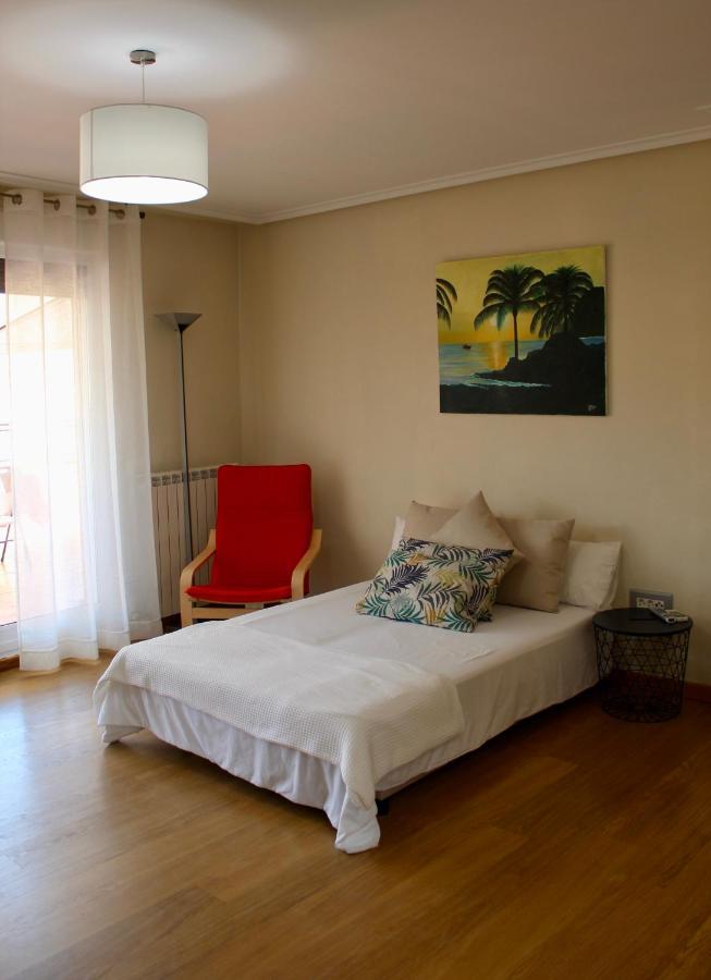 Ferienwohnung Atico En El Centro Con Amplia Terraza Entrena Exterior foto